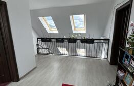 Apartament 3 camere + mansarda  120 Mp