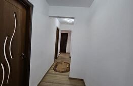 Apartament 4 camere, zona Lama