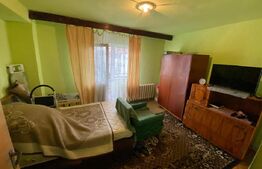 Apartament cu 3 camere, decomandat, 73 mp zona Cr Vivu