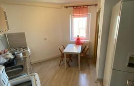 Apartament cu 2 camere, decomandat, zona Stefan Cel Mare