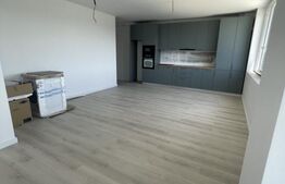Apartament  de 3 camere, în Bloc Nou - Etaj 4, cu Lift, paracre subterana