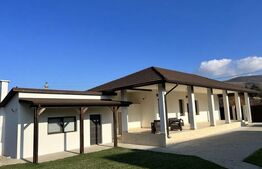 Casă Rustică Superbă, Complet Renovata, la 30 km de Bistrița, 8 ari teren