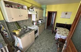 Apartament de 3 camere, 78 Mp utili, lift, zona Mihai Eminescu