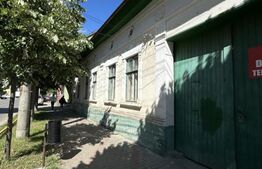 Casa, 3 camere , 224 Mp, zona Mihai Viteazau 