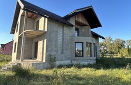 Casa individuala 230 Mp, zona Baile Figa Beclean 