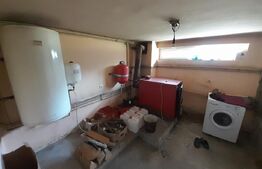 Casa cu 5 camere si spatiu comercial 150 mp-teren 5500 mp-Zona Livezile