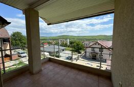 Casa de vanzare cu 10 ari de teren 