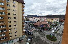 Apartament 4 camere -  Calea Moldovei