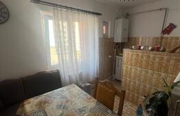 Apartament 2 camere decomandat, Zona Stefan Cel Mare ( CR. Vivu).73,000 de Euro