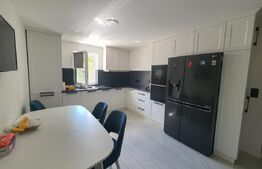 Apartament  de 3 Camere, Finisaje de Lux, Complet utilat