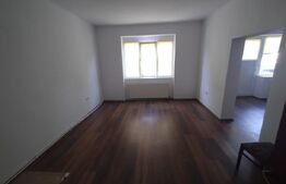 Spatiu de inchiriat,42mp,parter,central,oras Nasaud