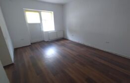 Spatiu de inchiriat,42mp,parter,central,oras Nasaud