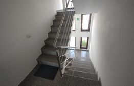 Spatiu de inchiriat 29mp utili,etaj 1,parcare,central,Beclean