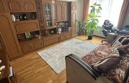 Apartament etaj1 decomandat 2 camere parcare zona SUD