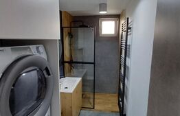 Apartament 2 camere, zona CENTRALA, loc de parcare.