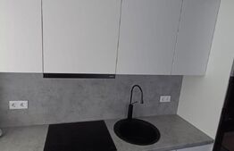 Apartament 2 camere, zona CENTRALA, loc de parcare.