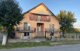 Casa 3 dormitoare, 200 mp, 2000mp teren, 20 km de Bistrita