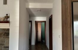 Casa cocheta, 2 dormitoare, 14 ari, zona linistita podul Jelnei