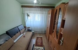Apartament 3 camere, decomandat, zona Stefan cel Mare
