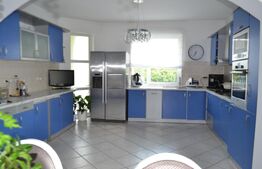 Casa-Vila cu multiple destinatii Unirea