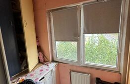 Apartament 2 camere, semidecomandat, zona Lama 