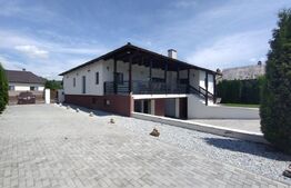 Casa/Pensiune,310mp,zona Jelnei,2800 mp teren,Lac de pesti,ideala pt investitie