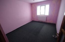 Apartament 3 camere decomandat,60 mp utili,etaj 3,balcon,parcare,oras Beclean