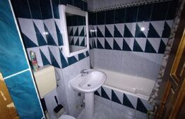 Apartament 3 camere decomandat,60 mp utili,etaj 3,balcon,parcare,oras Beclean