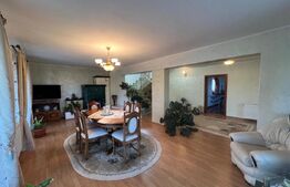 Casa de Vanzare, la podul jelnei ,cca 220mp.