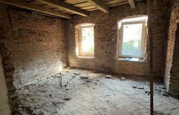 Casa 2,7 ari teren strada General Grigore Balan renovabila sau demolabila