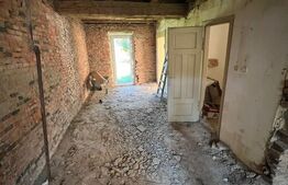 Casa 2,7 ari teren strada General Grigore Balan renovabila sau demolabila