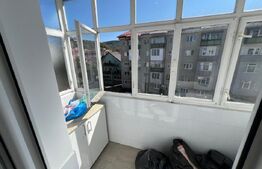 Apartament de 3 camere, cca 75 mp, zona Stefan Cel Mare 