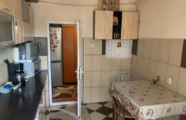 Apartament 2 camere, decomandat, ETAJ 2 INDEPENDENTEI