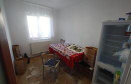 Apartament 3 camere,49mp,etaj 3,balcon,parcare,Beclean
