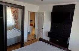 Apartament 3 camere, decomandat, etaj intermediar zona Crinilor