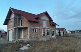 Casa zona rezidentiala, 200mp, Beclean