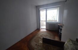 Apartament 3 camere,2 bai, 64 mp,decomandat,etaj 2,zona centrala, Coroana de Aur