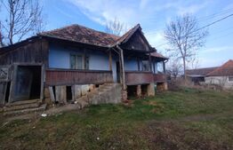 Casa batraneasca,55mp utili, teren aferent 2700mp+1ha teren agricol,zona Brateni