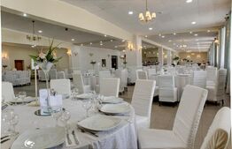 Spatiu Comerical Restaurant 15 camere, 1050mp, Josenii Bargaului