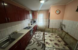 Apartament 3 camere, decomandat, etaj 2, bloc reabilitat zona Independentei