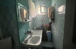 Apartament 2 camere, 40 mp, renovabil, etaj intermediar, situat in zona Lama