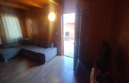 Cabana rustica din lemn,88mp utili,180 mp teren,zona Baile Figa