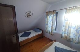 Cabana rustica din lemn,88mp utili,180 mp teren,zona Baile Figa