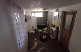 Casa + 20 arii  teren, distanta  30 km de Bistrita