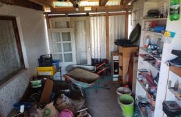 Casa + 20 arii  teren, distanta  30 km de Bistrita