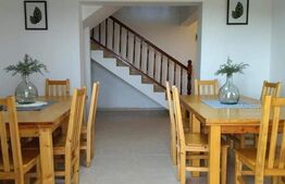 Pensiune/ cabana mare, zona Stramba 500 mp