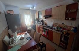 Apartament 3 camere,65mp,decomandat,parter inalt,parcare,zona noua,oras Beclean