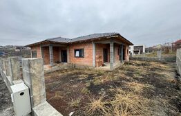Casa individuala, cu 4 camere, 130 mp, 500 mp teren, zona-Sigmir