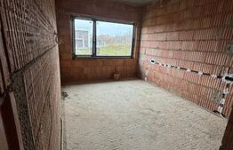 Casa individuala, cu 4 camere, 130 mp, 500 mp teren, zona-Sigmir