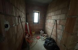 Casa individuala, cu 4 camere, 130 mp, 500 mp teren, zona-Sigmir